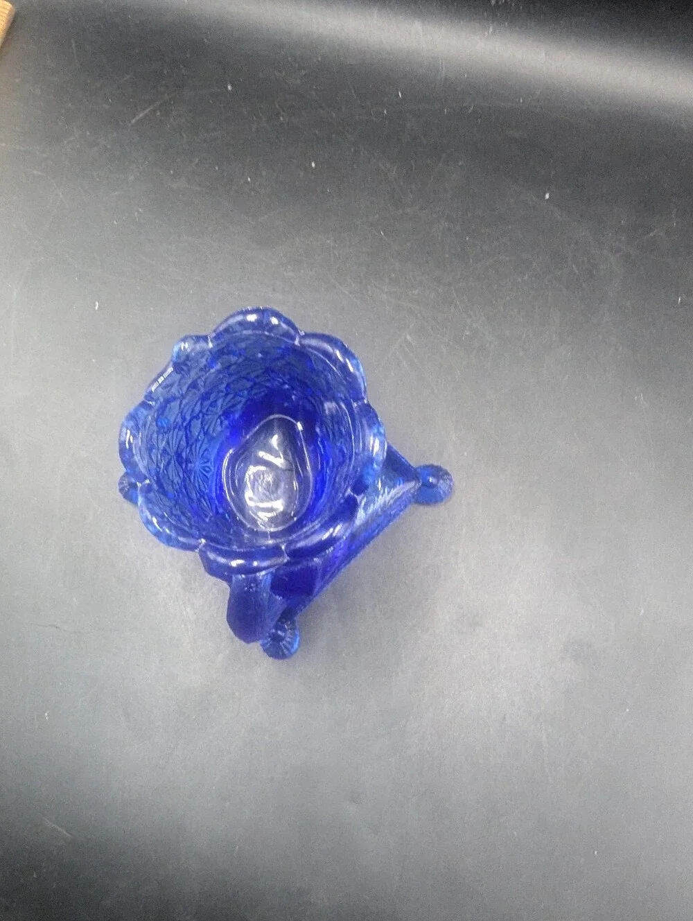 Vtg  Cobalt Blue Richards Hartley Daisy Button Toothpick Holder Otter On Pillow